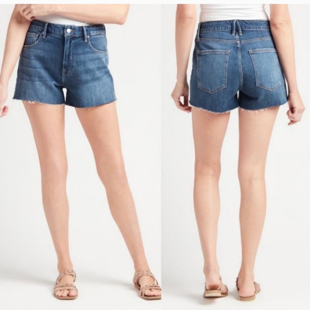 NWOT Good American Cut Off Denim Shorts size 0 / 25